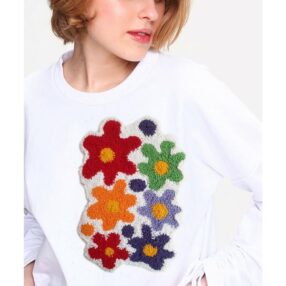 Çiçekler Nakış detaylı Sweatshirt